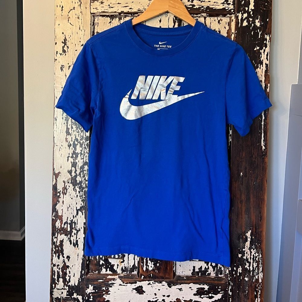 Nike Blue and silver metallic logo unisex T-shirt. Size Small.